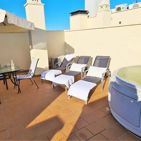 Apartment Luxury Penthouse With Ocean Views &private Jacuzzi